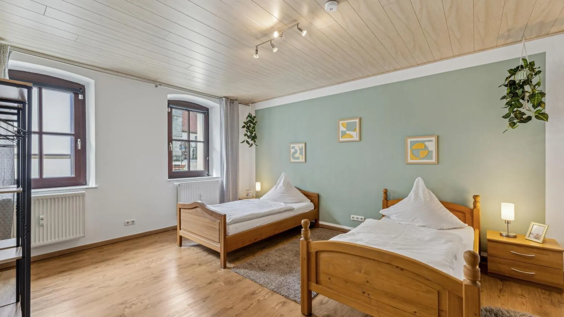 2 Bedroom 4 Beds, Tv, Kitchen & Free Parking Eschenbach in der Oberpfalz Appartamento